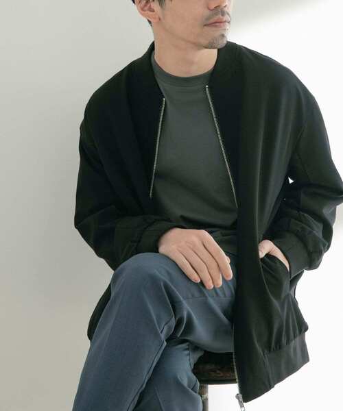 ITEMS URBANRESEARCH(アイテムズ アーバンリサーチ)の「TRストレッチ MA-1(MA-1・メンズ・カーキ/ベージュ/ブラック・MEDIUM/LARGE)」の7枚目の写真