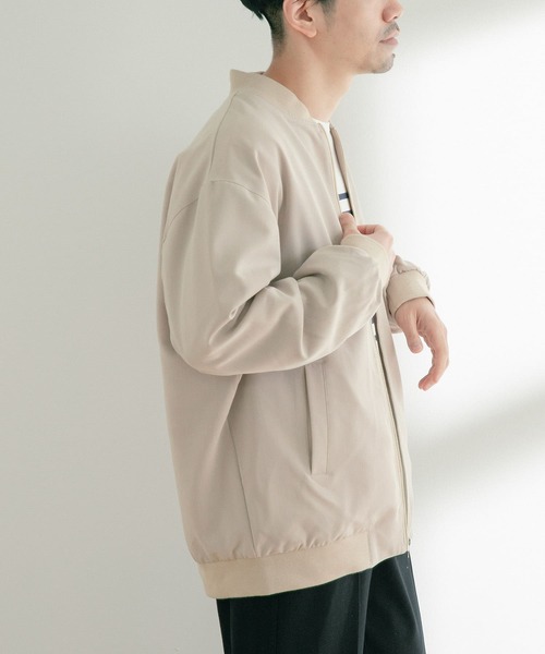 ITEMS URBANRESEARCH(アイテムズ アーバンリサーチ)の「TRストレッチ MA-1(MA-1・メンズ・カーキ/ベージュ/ブラック・MEDIUM/LARGE)」の13枚目の写真
