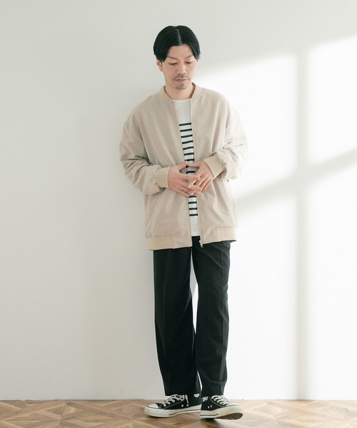 ITEMS URBANRESEARCH(アイテムズ アーバンリサーチ)の「TRストレッチ MA-1(MA-1・メンズ・カーキ/ベージュ/ブラック・MEDIUM/LARGE)」の15枚目の写真