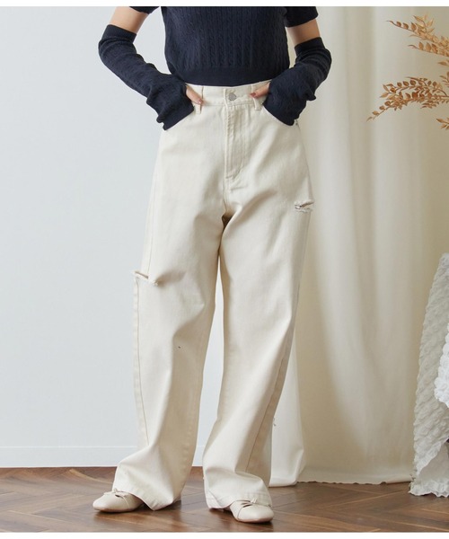 CHILLE（チル）の「サイドダメージストレートパンツ（デニムパンツ・レディース・アイボリー/ブルー・FREE）」の2枚目の写真