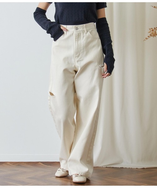 CHILLE（チル）の「サイドダメージストレートパンツ（デニムパンツ・レディース・アイボリー/ブルー・FREE）」の3枚目の写真