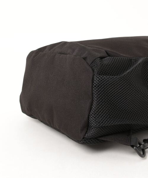 BEN DAVIS(ベンデイビス)の「《BEN DAVIS》ONE SHOULDER(ボディバッグ/ウエストポーチ・メンズ・ブラック×ホワイト/ブラック×レッド/ブラック×グリーン・FREE)」の8枚目の写真