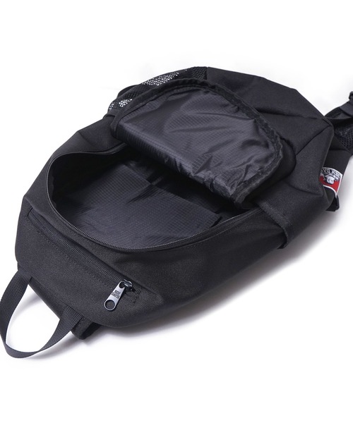 BEN DAVIS(ベンデイビス)の「《BEN DAVIS》ONE SHOULDER(ボディバッグ/ウエストポーチ・メンズ・ブラック×ホワイト/ブラック×レッド/ブラック×グリーン・FREE)」の5枚目の写真