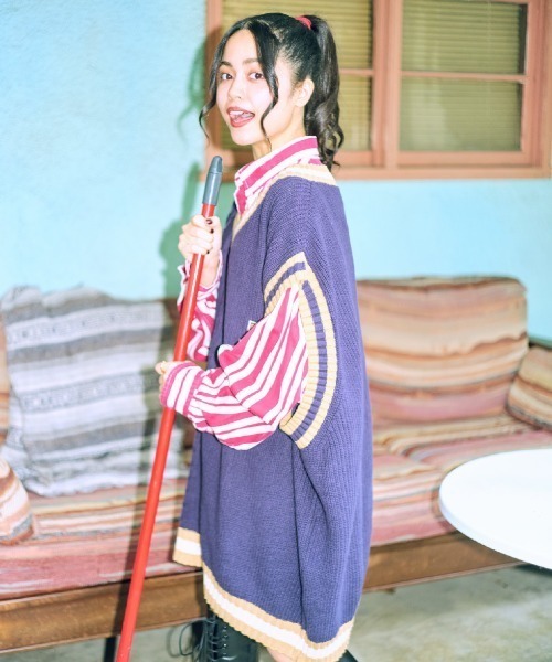 JINCL(ジンクル)の「COLLEGE KNIT VEST(ベスト・メンズ・ネイビー・FREE)」の6枚目の写真