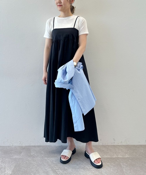 FOREVER 21（フォーエバー トゥエンティーワン）の「［超寿命素材］フレアロングキャミワンピース（ワンピース・レディース・オフホワイト/ブラック・SMALL/MEDIUM）」の19枚目の写真