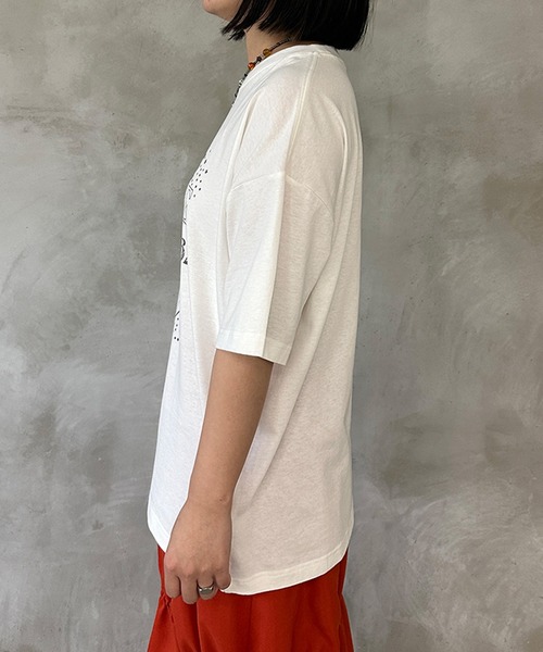 kutir（クティール）の「アソートプリントTシャツ（Tシャツ/カットソー・レディース・ホワイト/ホワイト系その他/オートミール/グレー系その他/ブルー/チャコールグレー・FREE）」の11枚目の写真