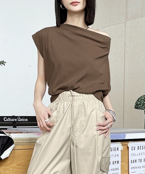 THE GARMENT ノースリーブニットトップス THE GARMENT ノースリーブニットトップス