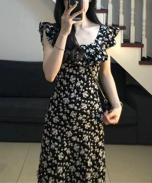 LOPASS(ロパス)の「花柄プリントフリルアップワンピース(ワンピース・レディース・ブラック・M/L)」の8枚目の写真