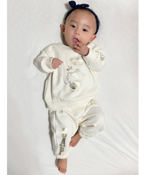 GAP(ギャップ)の「babyGap ディズニー スウェット2点セットアップ(スウェット・キッズ・アイボリー/グレー・12-18M/18-24M/6-12M/3-6M)」の7枚目の写真