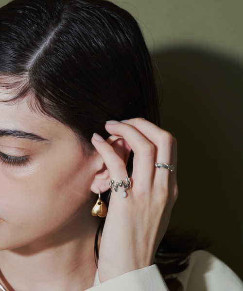 loni(ロニ)の「【金属アレルギー対応】Grass pearl pinky ring/パールデザインピンキーリング(リング・レディース・ゴールド/シルバー・3/5)」の12枚目の写真