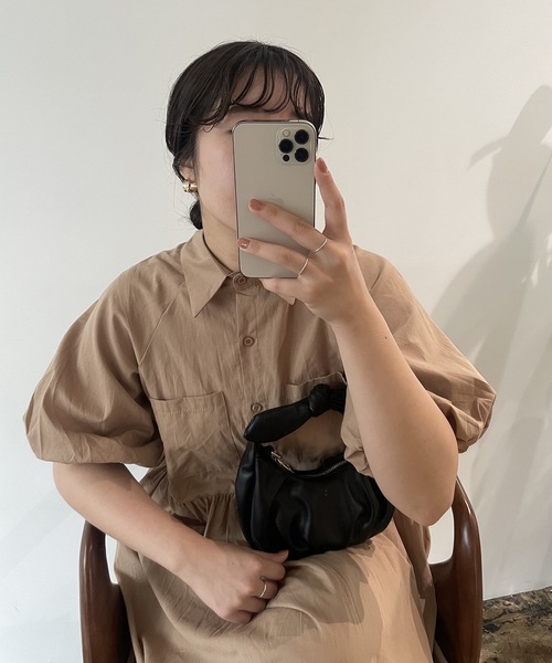 lawgy(ラウジー)の「puff sleeve shirt op(ワンピース・レディース・ホワイト/ベージュ/ブラック・FREE)」の7枚目の写真