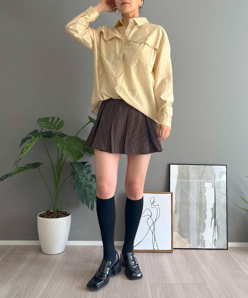 Jewelobe(ジュエローブ)の「ヨークフラップセミグロシーオーバーシャツ(シャツ/ブラウス・レディース・ピンク/ブラック/ブルー/イエロー・FREE)」の17枚目の写真