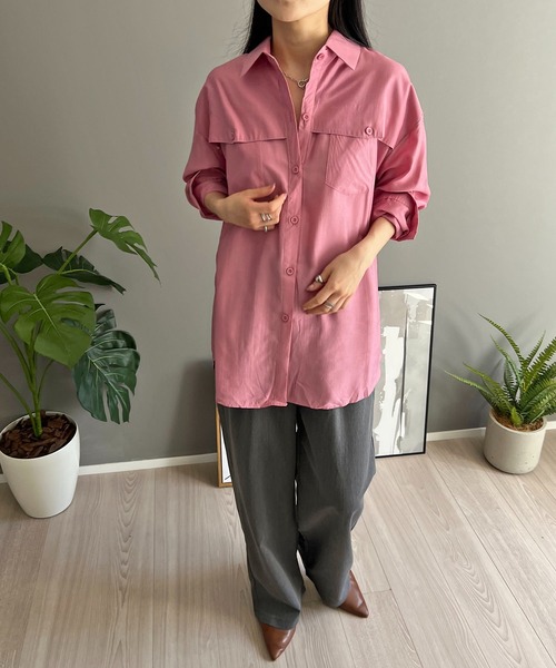 Jewelobe(ジュエローブ)の「ヨークフラップセミグロシーオーバーシャツ(シャツ/ブラウス・レディース・ピンク/ブラック/ブルー/イエロー・FREE)」の7枚目の写真