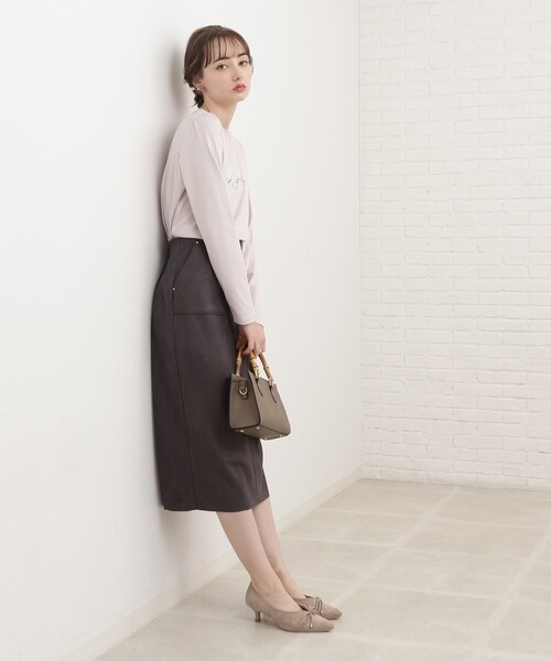 couture brooch（クチュールブローチ）の「◆アソート柄デザインロンT（Tシャツ/カットソー・レディース・ホワイト系8/チャコールグレー/オフホワイト/ピンク・38/40/42）」の22枚目の写真