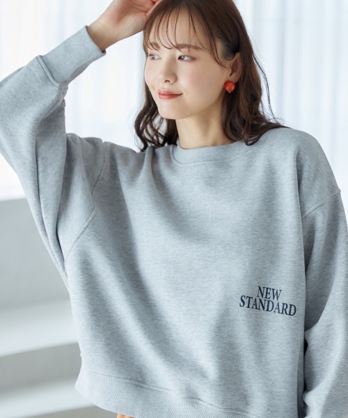 miclat(ミクラ)の「大きいサイズ ドルマンスリーブスウェットプルオーバー miclat(スウェット・レディース・グレー/ブラック・5L/L/4L/3L/LL)」の2枚目の写真