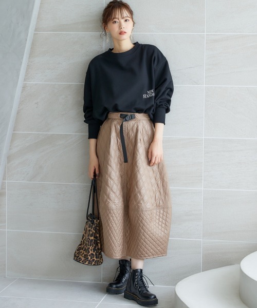 miclat(ミクラ)の「大きいサイズ ドルマンスリーブスウェットプルオーバー miclat(スウェット・レディース・グレー/ブラック・5L/L/4L/3L/LL)」の15枚目の写真