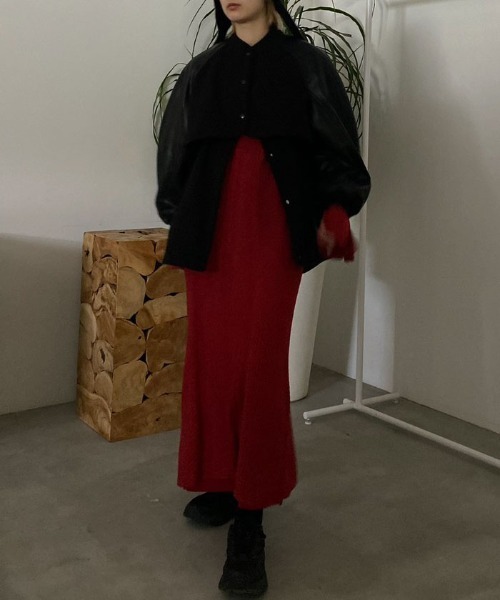 Ameri（アメリ）の「UND CROSS NECK CROCHET KNIT DRESS（ワンピース・レディース・レッド/ブラック/オフホワイト・MEDIUM/SMALL）」の6枚目の写真