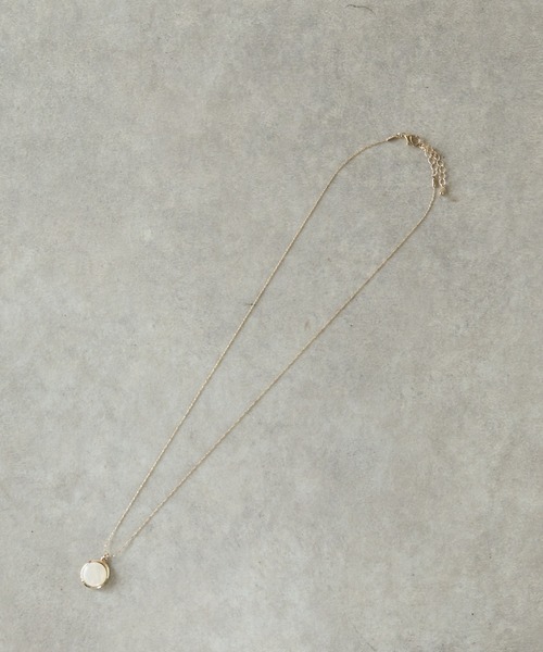 un dix cors（アンディコール）の「クリアボールネックレス（ネックレス・レディース・レッド/ホワイト・FREE）」の3枚目の写真