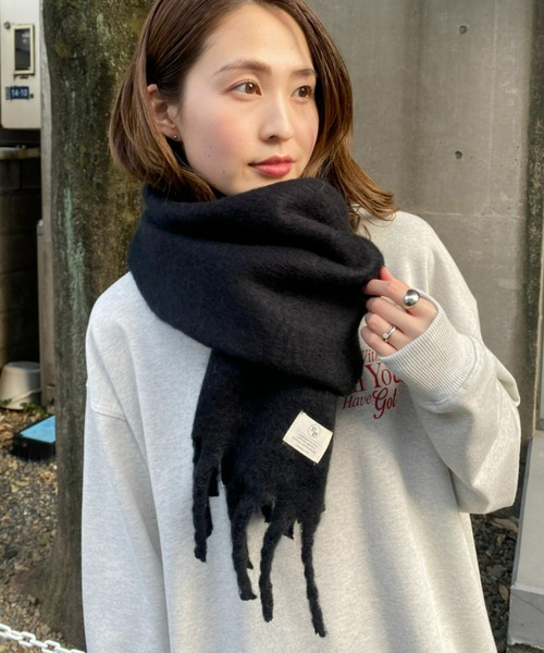 CIAOPANIC TYPY（チャオパニックティピー）の「洗える静電気防止フリンジマフラー《無地》（マフラー・メンズ・ブルー/ブラック/グレー・ONE SIZE）」の4枚目の写真