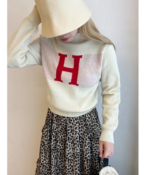 WC（ダブル シー）の「アルファベットロゴコンパクトニット（ニット/セーター・レディース・アイボリー/ブルー/グリーン・FREE）」の9枚目の写真