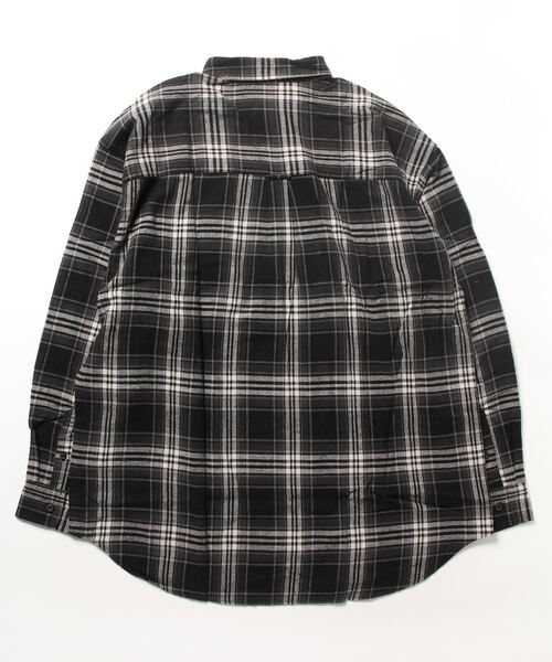 NO NEED（ノーニード）の「オンブレチェック オーバーサイズ ライトネルシャツ（シャツ/ブラウス・メンズ・ブラック/ネイビー/ブラウン/ホワイト/チャコールグレー・L/M）」の6枚目の写真