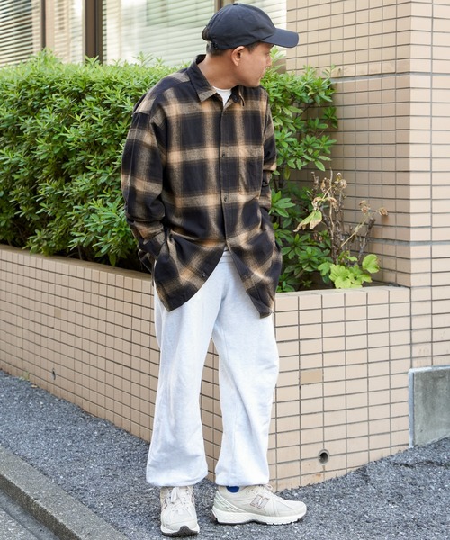 NO NEED（ノーニード）の「オンブレチェック オーバーサイズ ライトネルシャツ（シャツ/ブラウス・メンズ・ブラック/ネイビー/ブラウン/ホワイト/チャコールグレー・L/M）」の9枚目の写真