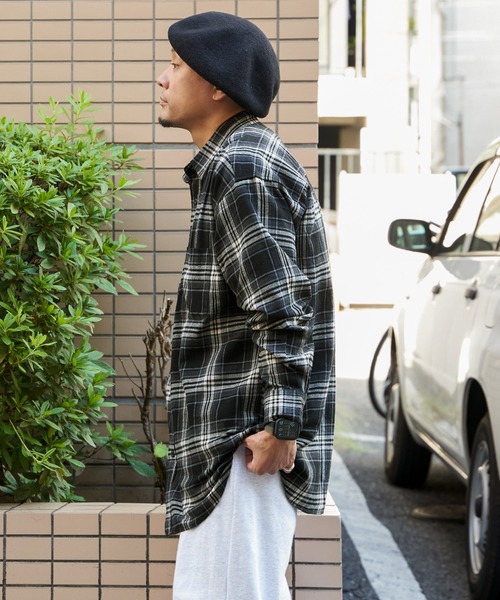 NO NEED（ノーニード）の「オンブレチェック オーバーサイズ ライトネルシャツ（シャツ/ブラウス・メンズ・ブラック/ネイビー/ブラウン/ホワイト/チャコールグレー・L/M）」の14枚目の写真