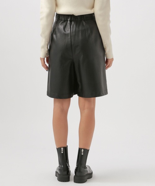 BAYFLOW（ベイフロー）の「エコレザーショートパンツ（その他パンツ・レディース・ブラック・MEDIUM/SMALL）」の10枚目の写真