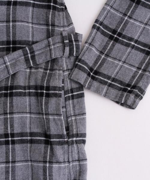 BEAUTY&YOUTH UNITED ARROWS（ビューティーアンドユースユナイテッドアローズ）の「BY∵ ソフトネルチェックガウン/コーディガン ◆（その他アウター・レディース・グレー/ネイビー・FREE）」の3枚目の写真