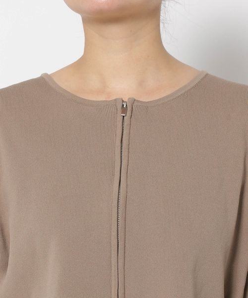 mysty woman（ミスティウーマン）の「ダブルZIPニットカーデ×ノースリワンピース　996655（ワンピース・レディース・オフホワイト/チャコールグレー/モカ・FREE）」の19枚目の写真