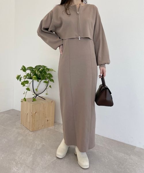 mysty woman（ミスティウーマン）の「ダブルZIPニットカーデ×ノースリワンピース　996655（ワンピース・レディース・オフホワイト/チャコールグレー/モカ・FREE）」の8枚目の写真