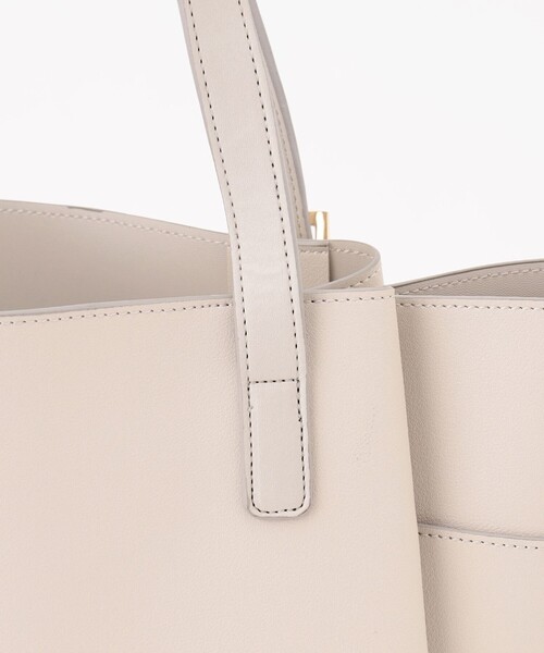 ANY SIS（エニィスィス）の「マルチポケットオフィストート バッグ（トートバッグ・レディース・ブラック系/ベージュ系・2）」の8枚目の写真