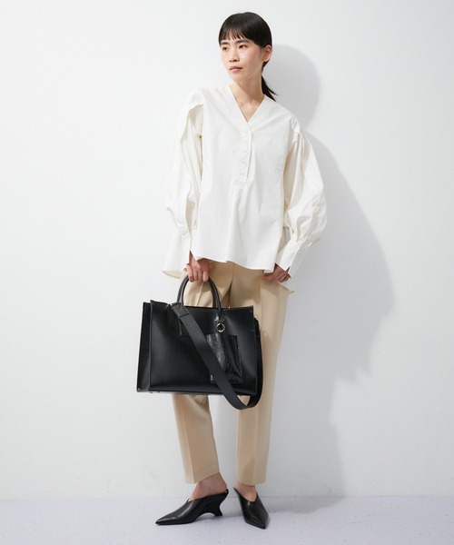 ADAM ET ROPE'（アダムエロペ）の「軽量スクエアトートバッグ（トートバッグ・レディース・ブラック/ベージュ・FREE）」の3枚目の写真