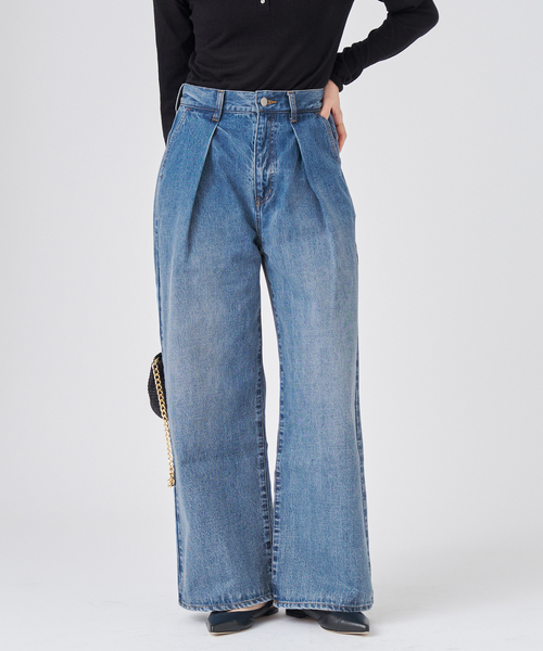 IENA(イエナ)の「タックワイドデニム(デニムパンツ・レディース・ブルー系その他・36/38/34)」の4枚目の写真