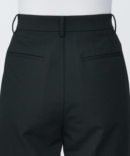 オンオフ頼れる、シワになりにくいストレートパンツ オンオフ頼れる、シワになりにくいストレートパンツ - 北欧