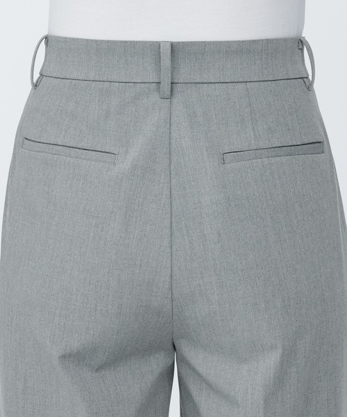 無印良品(ムジルシリョウヒン)の「婦人 シワになりにくいタックストレートパンツ(その他パンツ・レディース・ネイビー/ブラック/グレー・XL/L/M/S/XS)」の17枚目の写真