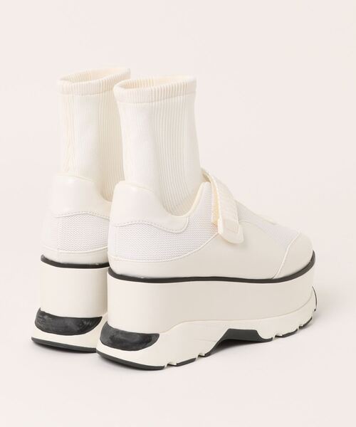 SNIDEL（スナイデル）の「ベルクロニットスニーカー（スニーカー・レディース・アイボリー/ブラック・SMALL/MEDIUM/LARGE）」の13枚目の写真