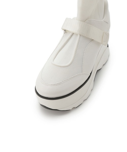 SNIDEL（スナイデル）の「ベルクロニットスニーカー（スニーカー・レディース・アイボリー/ブラック・SMALL/MEDIUM/LARGE）」の6枚目の写真