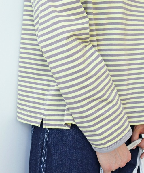 PAR ICI（パーリッシィ）の「ボーダー配色バインダー BIGカットソー（Tシャツ/カットソー・レディース・グリーン/サックスブルー/ピンク系その他/カーキ/ブラック/マスタード/イエロー/オレンジ/ライトブルー/ダークブラウン/グリーン系その他/ピンク系その他2・FREE）」の22枚目の写真