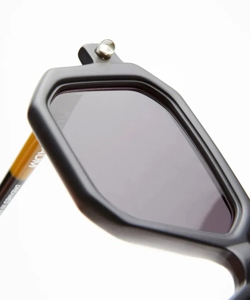 KUBORAUM（クボラム）の「【KUBORAUM】 Mask P8 (BMK grey)（サングラス・メンズ・ブラック・FREE）」の8枚目の写真