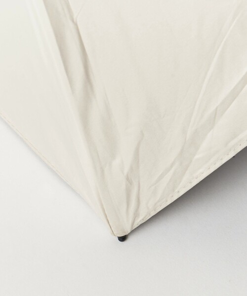 BEAUTY&YOUTH UNITED ARROWS（ビューティーアンドユースユナイテッドアローズ）の「UV プロテクション アンブレラ -晴雨兼用-（折りたたみ傘・レディース・ライトブルー/ブラック/ナチュラル・FREE）」の16枚目の写真