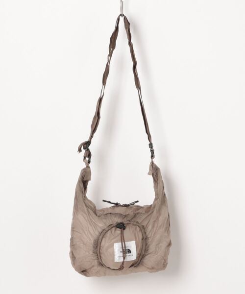 THE NORTH FACE（ザノースフェイス）の「【THE NORTH FACE/ザ ノースフェイス】LITEBALL CANISTER S（ショルダーバッグ・メンズ・ブラック/サンドベージュ/ネイビー/ホワイト・FREE）」の3枚目の写真