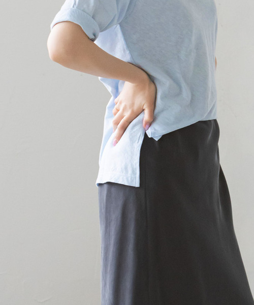 RITA（リタ）の「《NOBLE別注》RITA/リタ スラブVネックT（Tシャツ/カットソー・レディース・ブラック/サックスブルー/ホワイト/ベージュ・FREE）」の11枚目の写真
