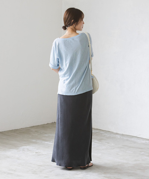 RITA（リタ）の「《NOBLE別注》RITA/リタ スラブVネックT（Tシャツ/カットソー・レディース・ブラック/サックスブルー/ホワイト/ベージュ・FREE）」の12枚目の写真
