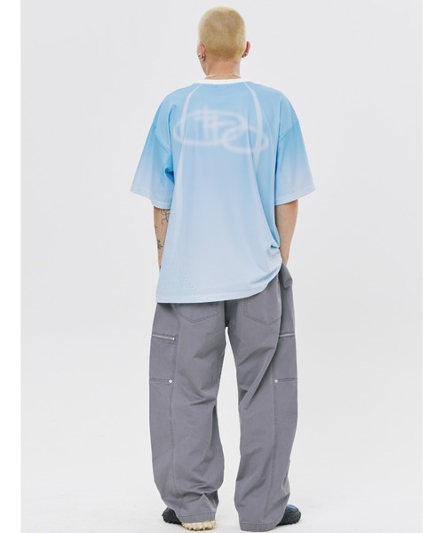 ROMANTIC CROWN（ロマンティッククラウン）の「A'GEM/9 × .kom 『ROMANTIC CROWN/ロマンティック クラウン』 SHINING LOGO SOCCER JERSEY/シャイニングロゴジャージ（ジャージ・メンズ・ライトブルー/ブラック・L/M）」の8枚目の写真