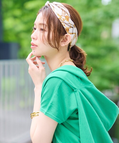 UNTITLED（アンタイトル）の「【手洗い／58cm正方形】ベルトプリントスカーフ（ストール/ショール・レディース・イエロー系4/ブルーグリーン/ピンク系1/ベージュ系その他7・99）」の10枚目の写真