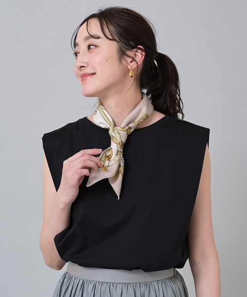 UNTITLED（アンタイトル）の「【手洗い／58cm正方形】ベルトプリントスカーフ（ストール/ショール・レディース・イエロー系4/ブルーグリーン/ピンク系1/ベージュ系その他7・99）」の13枚目の写真