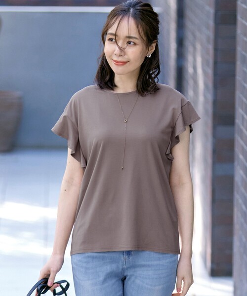 Tiaclasse(ティアクラッセ)の「フリル袖ポンチプルオーバー(Tシャツ/カットソー・レディース・グリーン/モカ/オフホワイト/ブルー/ブラック・M/L)」の6枚目の写真