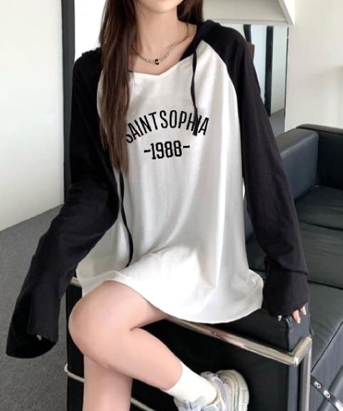 SHEENA(シーナ)の「ロゴプリントラグランフードロンT(Tシャツ/カットソー・レディース・ホワイト×ブラック・M)」の10枚目の写真