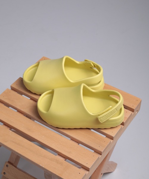 shoes365(シューズスリーシックスファイヴ)の「【shoes365】マジックテープ 防滑 子供サンダル (SS)(サンダル・レディース・オフホワイト/ブラック/グリーン/イエロー・130/140/150/160)」の8枚目の写真